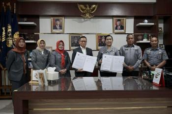 Tingkatkan Kualitas SDM, UBL dan Kanwil Kemenkumhan Lampung Tanda Tangani Kesepakatan Kerjasama Tingkatkan Kualitas SDM, UBL dan Kanwil Kemenkumhan Lampung Tanda Tangani Kesepakatan Kerjasama