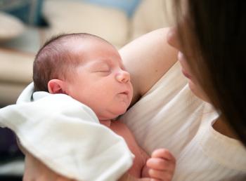 Ternyata Vaksin Bagi Ibu Menyusui Bermanfaat Bagi Bayi Loh! Berikut Penjelasannya