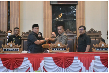 Wabup Azwar Hadi Hadiri Donor Darah di Polres Lamtim