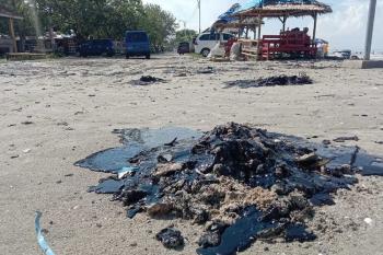 Limbah Hitam di Pesisir Pantai Lampung Timur Milik Pertamina, Begini Penjelasannya