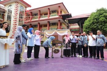 Rektor YP Unila Buka Youth Project VII 2024: Membangun Karakter dan Menggali Potensi Siswa