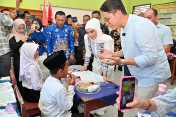 Murid SDN 1 Sidorejo Antusias Makan Bergizi Gratis Program Presiden Prabowo   