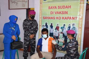 Marines Coast To Coast Vaccination Sasar Pulau Arar Distrik Mayamuk