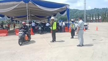 Arus Balik Lebaran, Ratusan Pemudik Mulai Padati Jalur Alternatif Pelabuhan Panjang