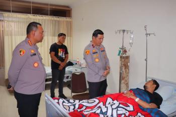 10 Polisi Terluka saat Amankan Demo Petani Singkong, Satu Anggota Dapat 11 Jahitan di Kepala   