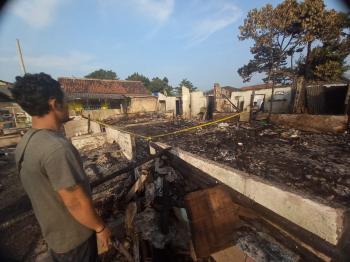 Sambil Menahan Kesedihan, Junadi Ceritakan Kejadian Kebakaran di Kota Karang