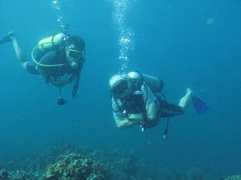 Corona Diving Club Lampung, Sinek Kurniawan selaku instruktur Selam di Lampung mengadakan pelatihan dan ujian kepada murid baru. 