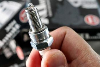 Rahasia Mesin Tetap Sehat Usai Mudik: Astra Motor Natar Sarankan Teteskan Oli ke Lubang Busi