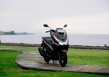 New Honda PCX160 kini hadir dengan inovasi teknologi yang memberikan pengalaman berkendara lebih modern,