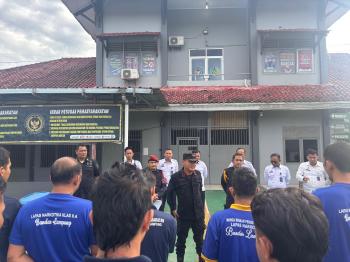 Kalapas Narkotika Bandar Lampung Pimpin Langsung Pemindahan 27 Warga Binaan ke Lapas Metro dan Lapas Gunung Sugih
