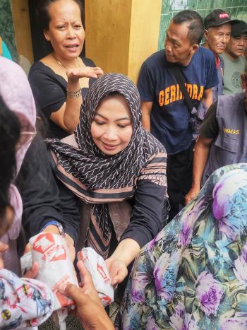 Gubernur Lampung Kirim Bantuan untuk Korban Banjir, DPRD Kota Bandar Lampung Fraksi Gerindra Tinjau Lokasi
