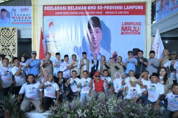 Relawan Pendukung Rahmat Mirzani Djausal (RMD) Berkumpul di Pekalongan Lampung Timur Deklarasi Untuk Kemenangan RMD Sebagai Gubernur Lampung 