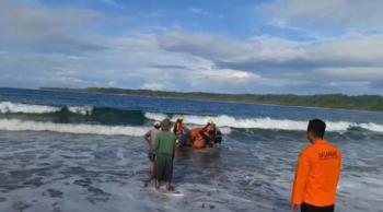 Bermain di Pantai, Bocah 7 Tahun di Pesisir Barat Hilang Terseret Ombak