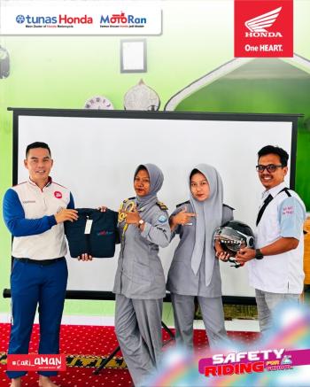 Edukasi Safety Riding di SMKN 1 Ketapang
