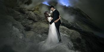 Lima Tempat Fotogenik untuk Prewedding dengan Background Laut di Lampung