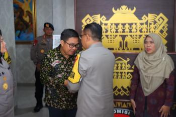Persiapan Rapat Pleno Rekapitulasi Hasil Perhitungan Suara, KapoldaÂ Tinjau KPU Provinsi Lampung