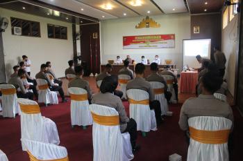 BIDGAKKUM Polda Lampung Lakukan Penyuluhan Hukum di Polres Tubaba
