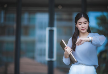 6 Tips Membangun Disiplin Karyawan yang Harus HR Coba