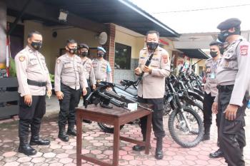 Mengedepankan Kedisiplinan, Kapolres Tubaba Cek Ranmor dan Senpi Anggota Polri
