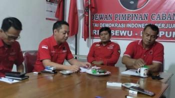 Wakil Ketua DPRD Kabupaten Pringsewu dari PDI Perjuangan dibebas Tugaskan oleh partai.