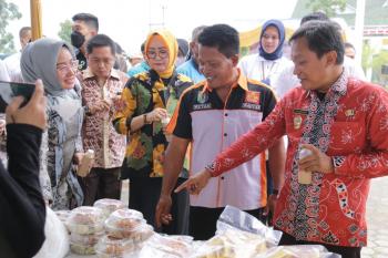 Pemprov Lampung Gelar Bazar Produk UKM/IKM Lampung dan Pasar Murah di Kabupaten Pringsewu