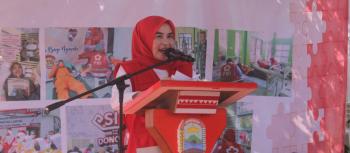 Ketua PMI Lamsel Hj.Winarni Ajak Kaum Mileneal Jadi Pelopor Donor Darah