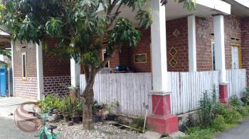 Rumah Tampak Sepi, Sejumlah Barang Bukti Diduga Teroris Berhasil Diamankan