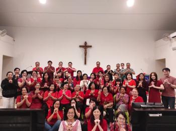 Sukacita Praise and Worship PDPKK St. Lucia Paroki Katedral Kristus Raja Tanjungkarang dalam Nuansa Imlek