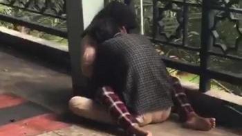 Viral Dua Sejoli Mesum di Alun Alun Siang Bolong, Satpol PP