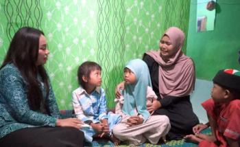 Tangis Ibu Desi Pecah, Tiga Anaknya Idap Thalasemia: Kehadiran Zita Anjani Bawa Harapan
