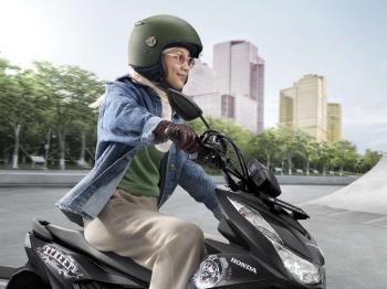 Caranya Mudah Tapi Sering Diabaikan, Berikut Tips Merawat Helm