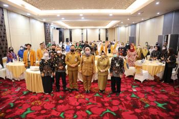 Wagub Chusnunia Chalim Jadi Keynote Speaker dalam Seminar tentang Dampak Perubahan Iklim terhadap Kesehatan Manusia dan Implikasinya bagi Masyarakat