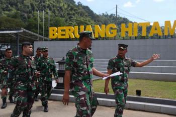 Danbrigif 4 Mar/BS Tinjau Langsung Kesiapan Batalyon Marinir TeladanÂ 