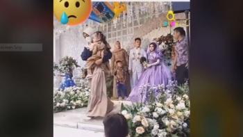 Alasannya Bikin Nyesek, Wanita Ini Ambil Anaknya dari Pelaminan Pernikahan Mantan Suaminya