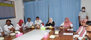 Hj. Winarni Nanang Ermanto Menerima Audiensi Dari Sanggar Kegiatan Belajar (SKB)