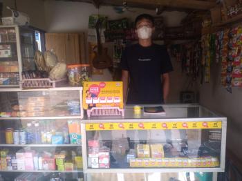 Outlet Malik Cell Banyak Keuntungan Setelah Jual Kartu Perdana dan Voucer Indosat