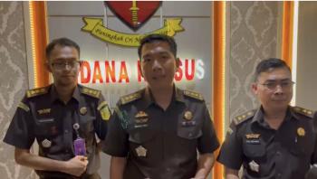 Kasus Gerbang Rumah Dinas: Eks Kadis PUPR Lamtim Jadi Tersangka Ditahan Kejati Lampung   