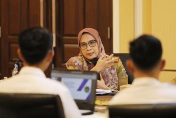 Pj. Sekdaprov Fredi SM Pimpin Rakor Pelaksanaan Program Makan Bergizi Gratis di Provinsi Lampung, yang Dihadiri Langsung oleh Satuan Pelayanan Pemenuhan Gizi dari Badan Gizi Nasional