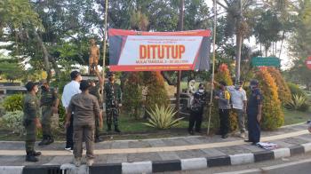 PKL Alun-Alun Wates Pasrah Belum di Izinkan Berjualan