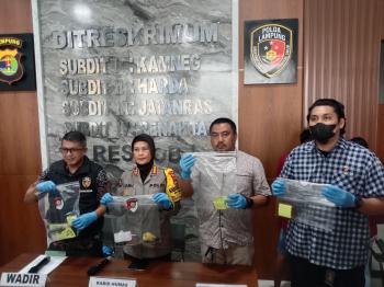2 Orang Pelaku Pengganjal ATM Berhasil Ditangkap Polda Lampung 