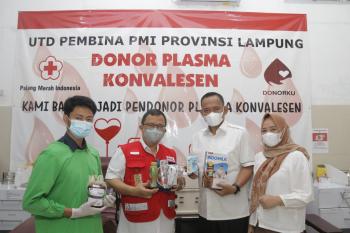 Patut Acungkan Jempol untuk Wabub Pringsewu menjadi Pendonor Plasma Konvalesen
