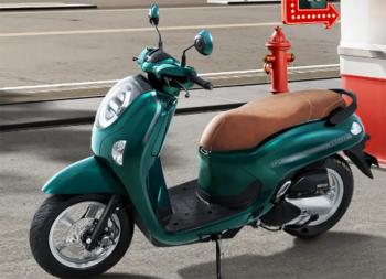 Honda Scoopy Tetap Jadi Favorit Skutik Bergaya Retro Modern