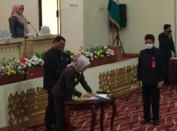 DPRD Tuba gelar Rapat Paripurna Pengesahan RKUA dan PPAS Perubahan APBD TA. 2022