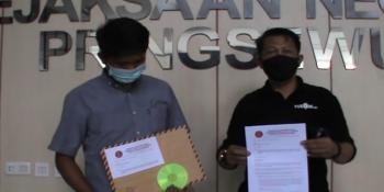 Oknum Pegawai Disos Peringsewu, Dilaporkan Ke Kejaksaan
