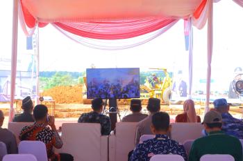 Kapolda Lampung Irjen Pol Helmy Santika Melakukan Ground Breaking Pembangunan Gudang Ketahanan Pangan