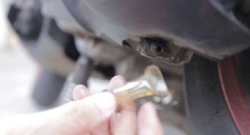 Fungsi Slang Kecil Bening di Motor Matic