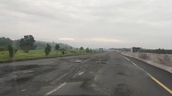 Waspada ! Berbayar, Jalan Tol Trans Sumatera Terpeka Rusak Parah