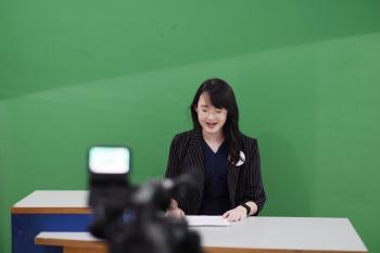 Asah Kemampuan Bahasa Inggris, UKM Bahasa Darmajaya Gelar DEC XI 