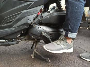 Cara Mengatasi Motor Matic Sulit Diengkol 