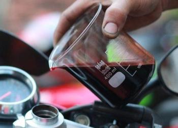 Dampak Ganti Oli Mesin Motor Disemprot Kompresor 